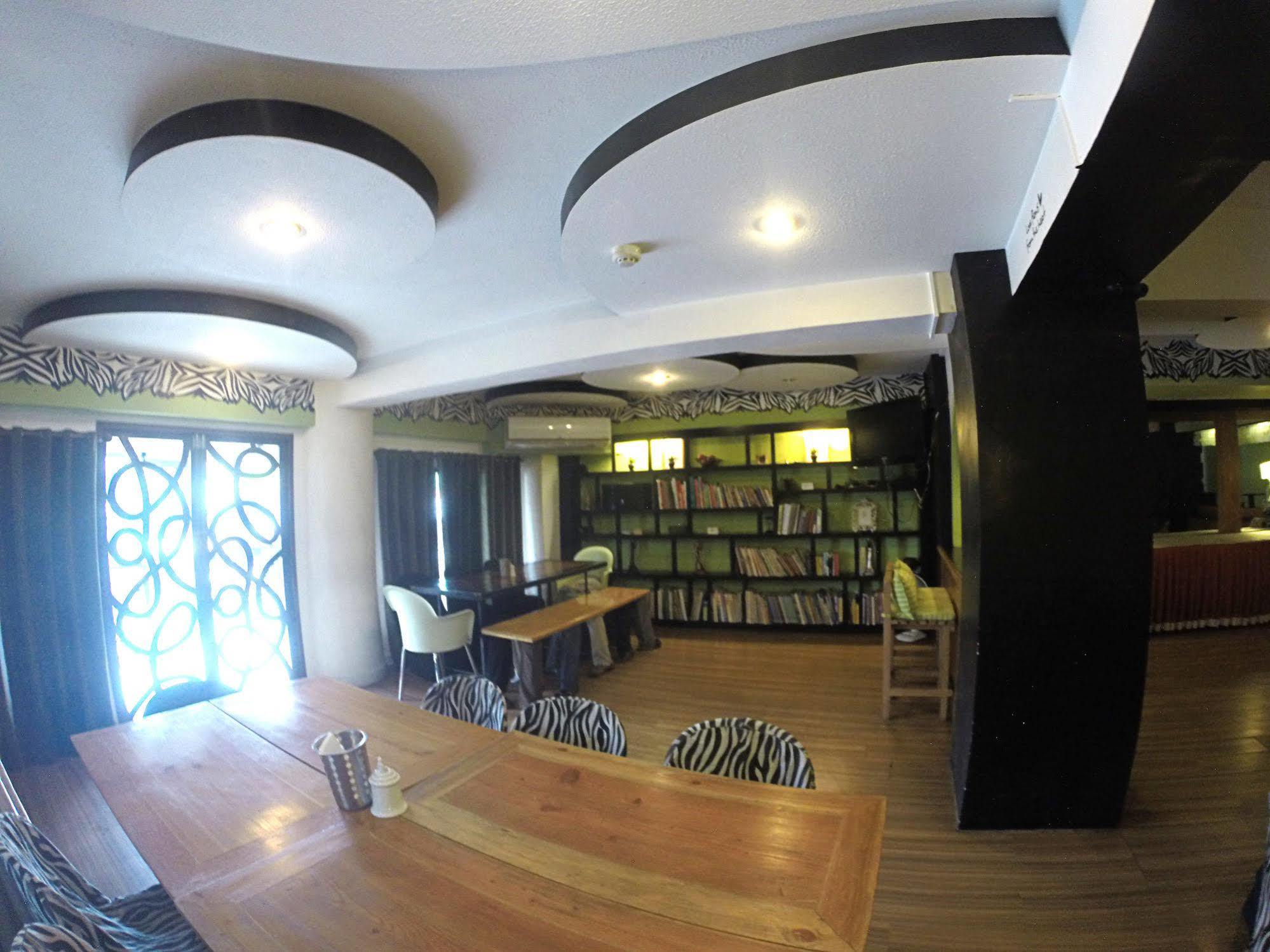 Urban Inn Iloilo Exterior foto